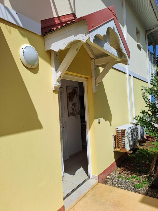 Rdc Appartement En Bord De Mer Au Son Des Vagues Le Moule Bagian luar foto