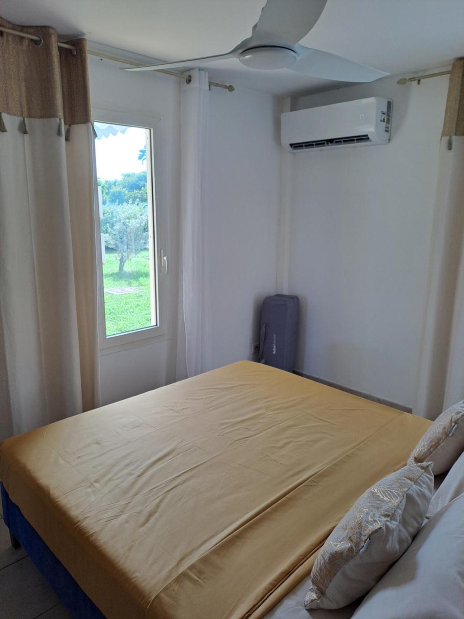 Rdc Appartement En Bord De Mer Au Son Des Vagues Le Moule Bagian luar foto